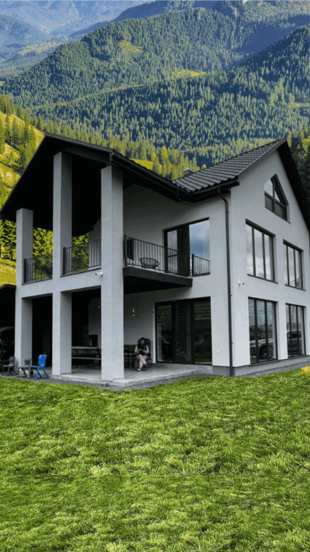 Будинок Sota Ski Dream на фоні Карпатських гір