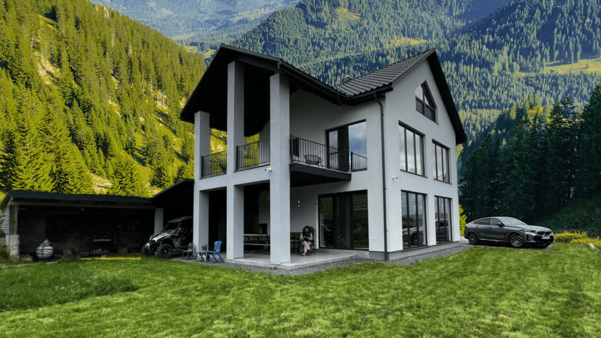 Будинок Sota Ski Dream на фоні Карпатських гір